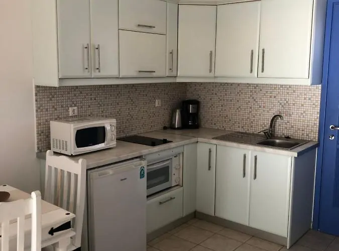 Angela Port 3* ليبسوي